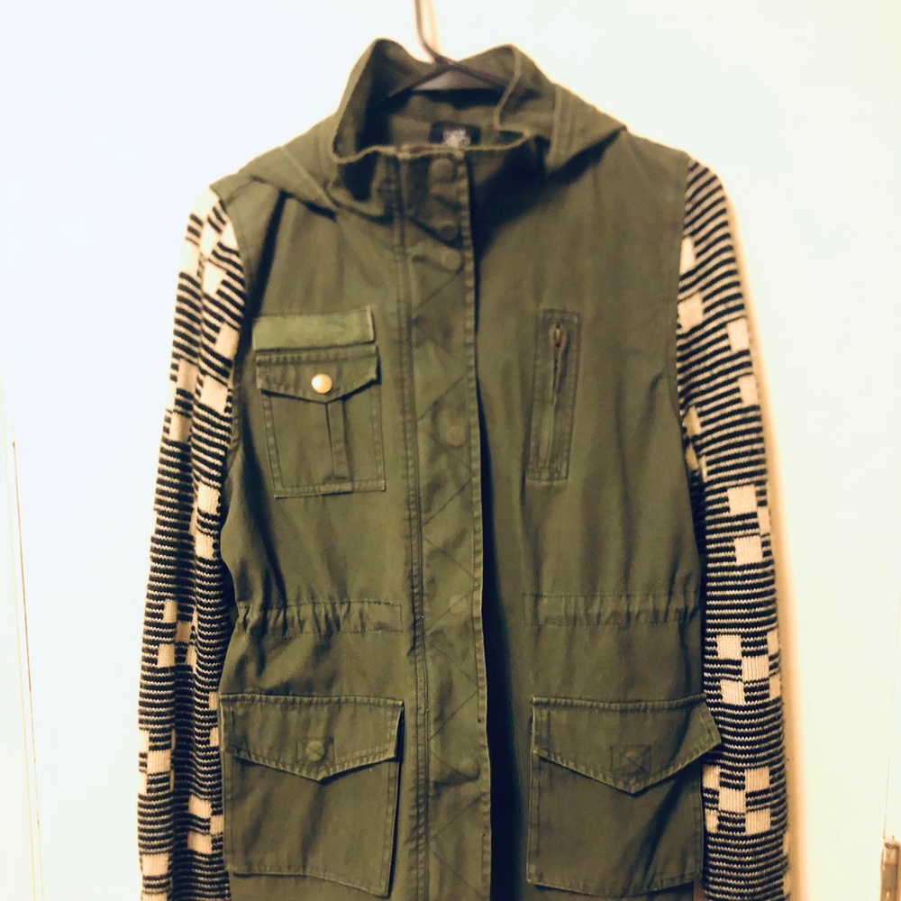 Olive green hooded jacket w/ knit sleeves